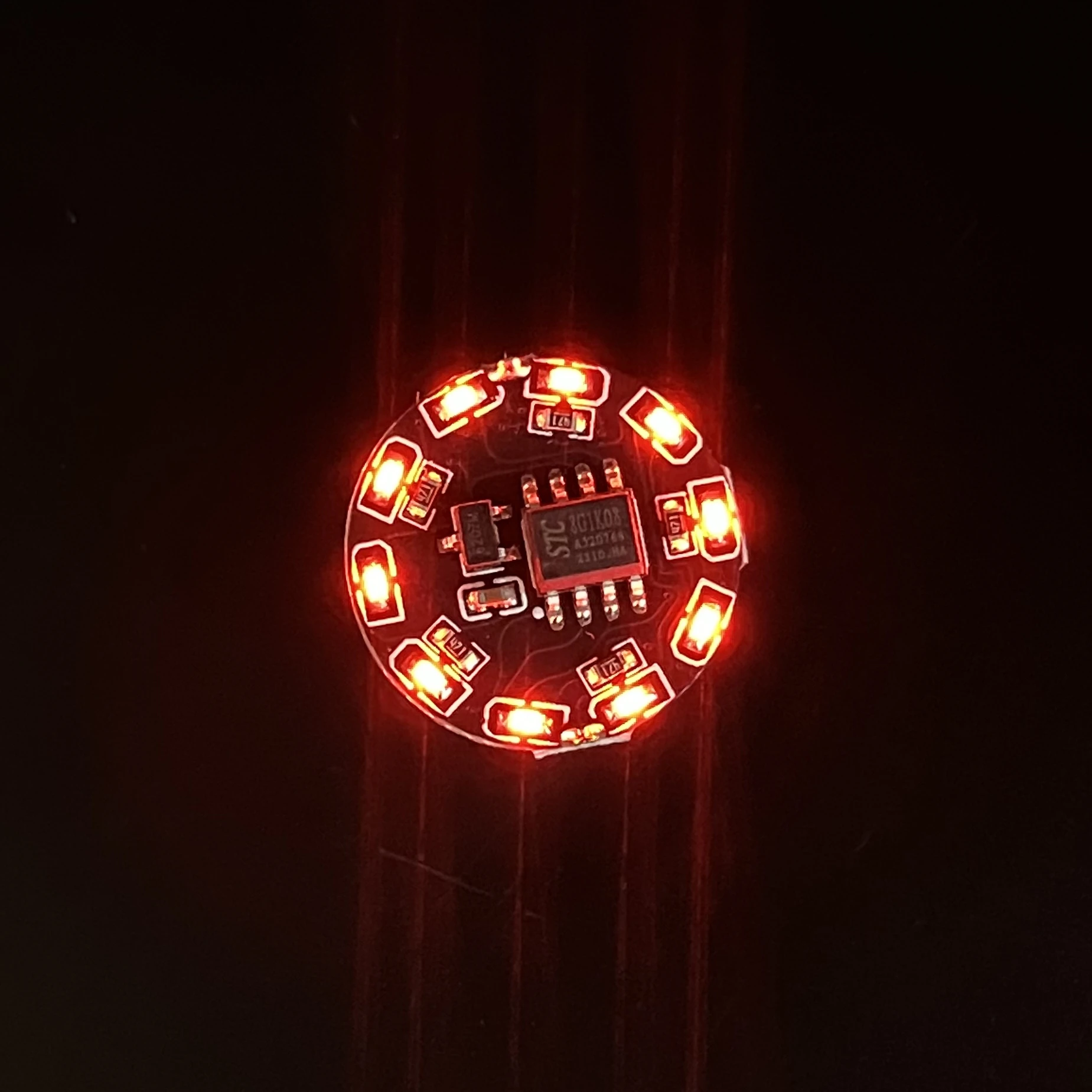 1x 16 Modi LED Magnetischer Lichtschalter Steuerung Flusslichter Drahtlose Lampe Spielzeug Robotermodell Magnetischer Induktionsschalter mit Batterie – Detail 12