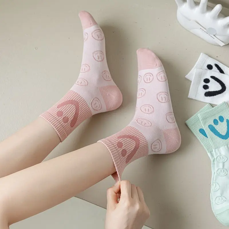 Women'S Stockings Middle Barrel Cotton Socks Cute Smiling Face Solid Color Socks For Women Breathable All-Match White Soft Socks