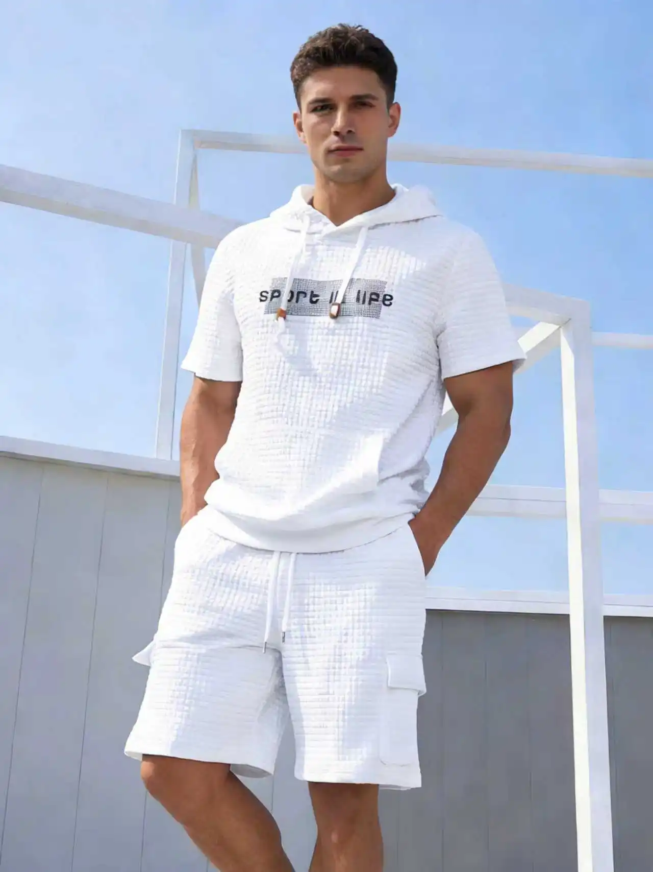 

Мужская повседневная спортивная футболка с вафельным капюшоном + шорты для фитнеса, комплект для бега, однотонный, с принтом букв