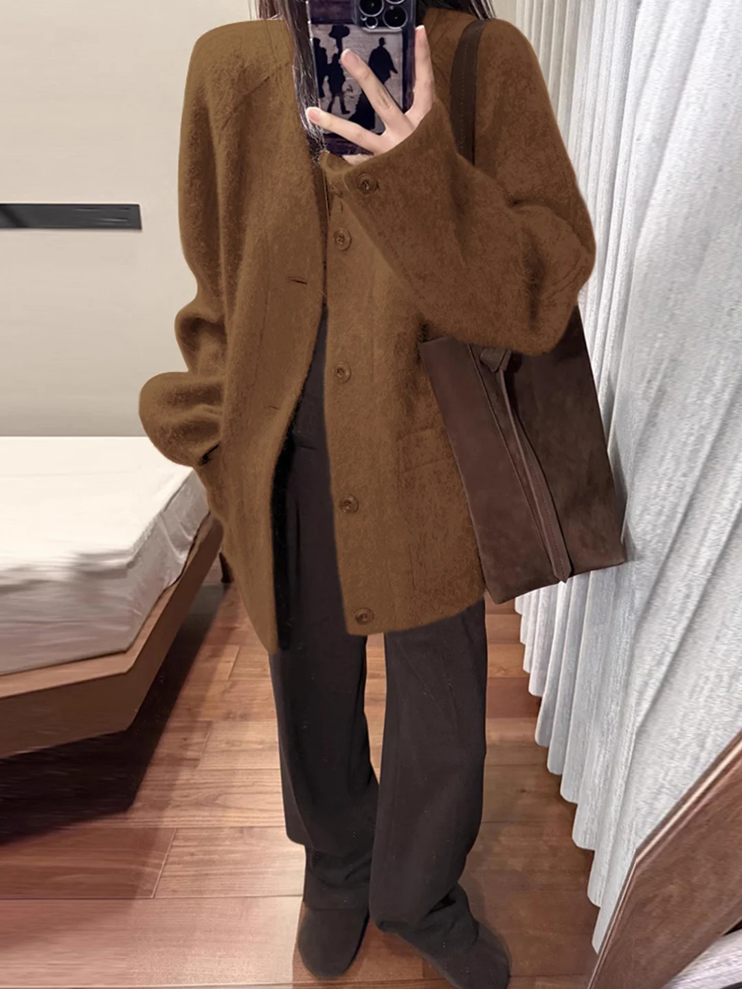 

Новое шерстяное пальто в стиле Хепберн, коричневое, средней длины, женское, свободного кроя, корейская версия, эксклюзивно онлайн, коллекция Осень-Зима 2025