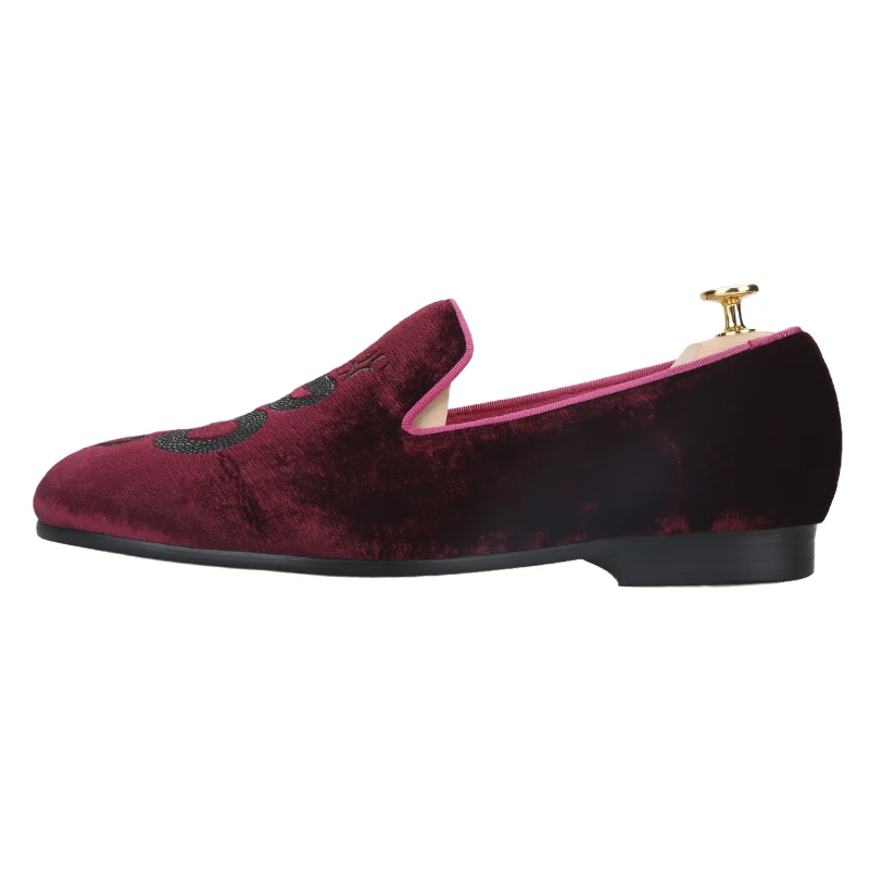 Piergitar 2026 New Model Black And Burgundy Silk Velvet Men's Loafers Handmade Snake Embroidered Slip-On Slippers Shoe Plus Size