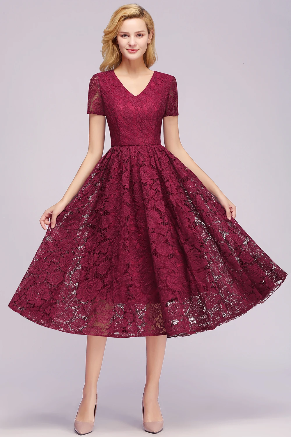 Women's Vintage Floral Lace Short Sleeve V-Neck Mother of The Bride Dresses A Line Tea Length Burgundy Formal Evening Party Gown