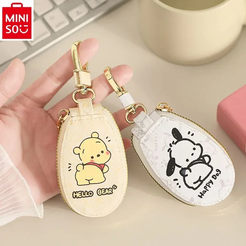 

MINISO 2024 New Cartoon Winnie the Pooh Multi functional Men's and Women's Zipper Multi functional Car Keychain Bag Accessories