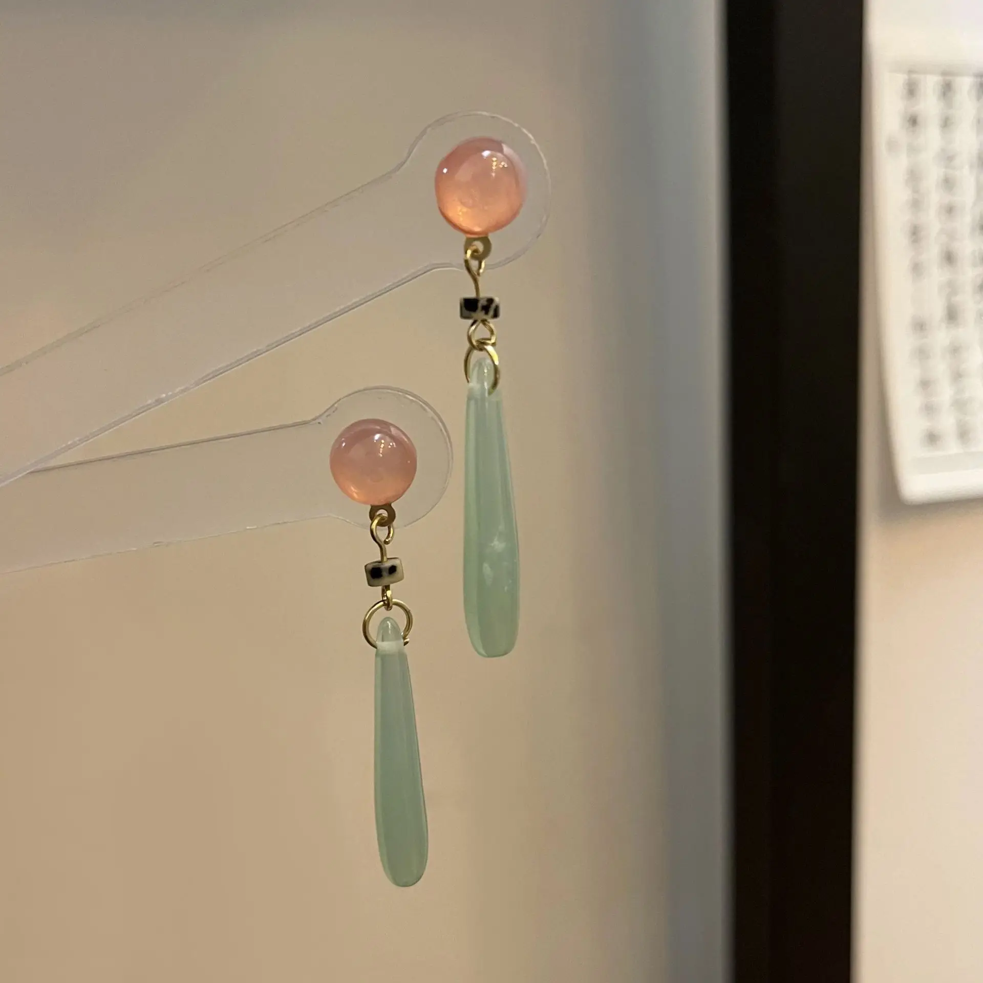 New Chinese Fashion Flower Shaped Earrings for Women Vintage Jade Stone Long Tassel Elegant Jewelry Ethnic Hanfu Accessories