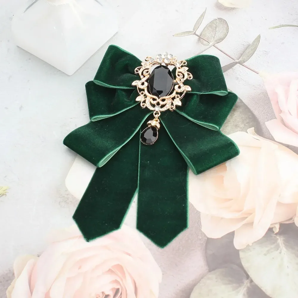 

Vintage Velvet Rhinestone Bow Tie Luxury Handmade Jewelry Gift Men and Women's Business High-end Suit Shirt Collar Flower Pins