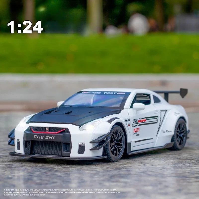 รถโมเดลโลหะไดแคสต์ 1:24 สกายไลน์ อาร์ซีอาร์5 ของเล่นรถจำลองแบบดึงหลัง ของสะสมสำหรับเด็ก