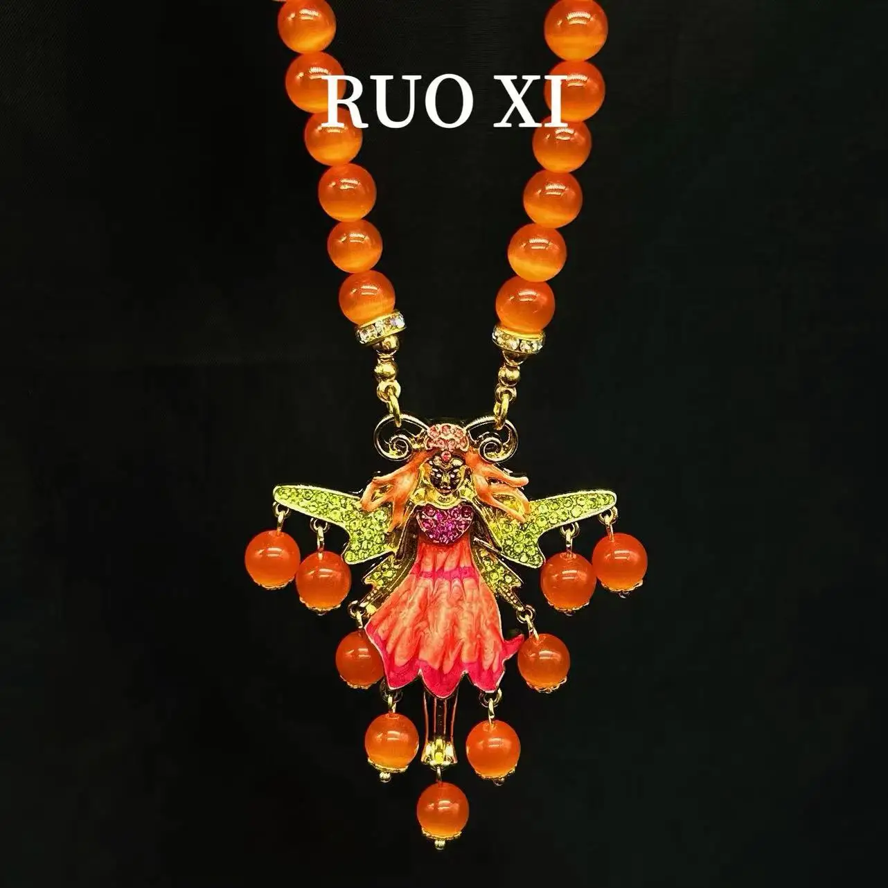 تشينغداو خمر الملاك شرابة Glze KF قزم حجر الراين البرتقال قلادة القرون الوسطى المتخصصة الأزياء قلادة للنساء #1