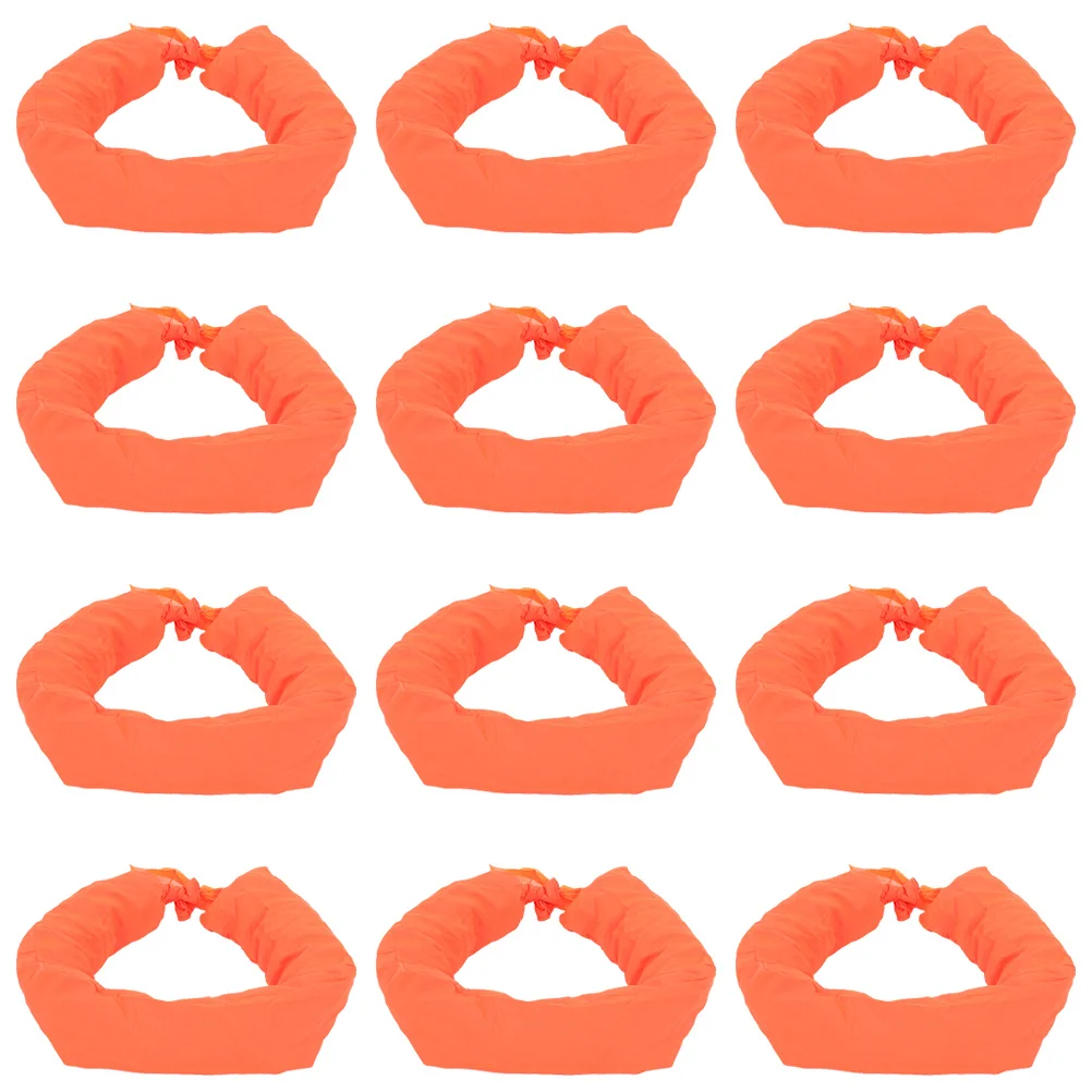 12 szt. Odblaskowych worków z piaskiem do prac drogowych, wytrzymałe obciążniki do kuwet drogowych, odporne na każdą pogodę, zapewniające bezpieczeństwo podczas prac budowlanych i ruchu drogowego.