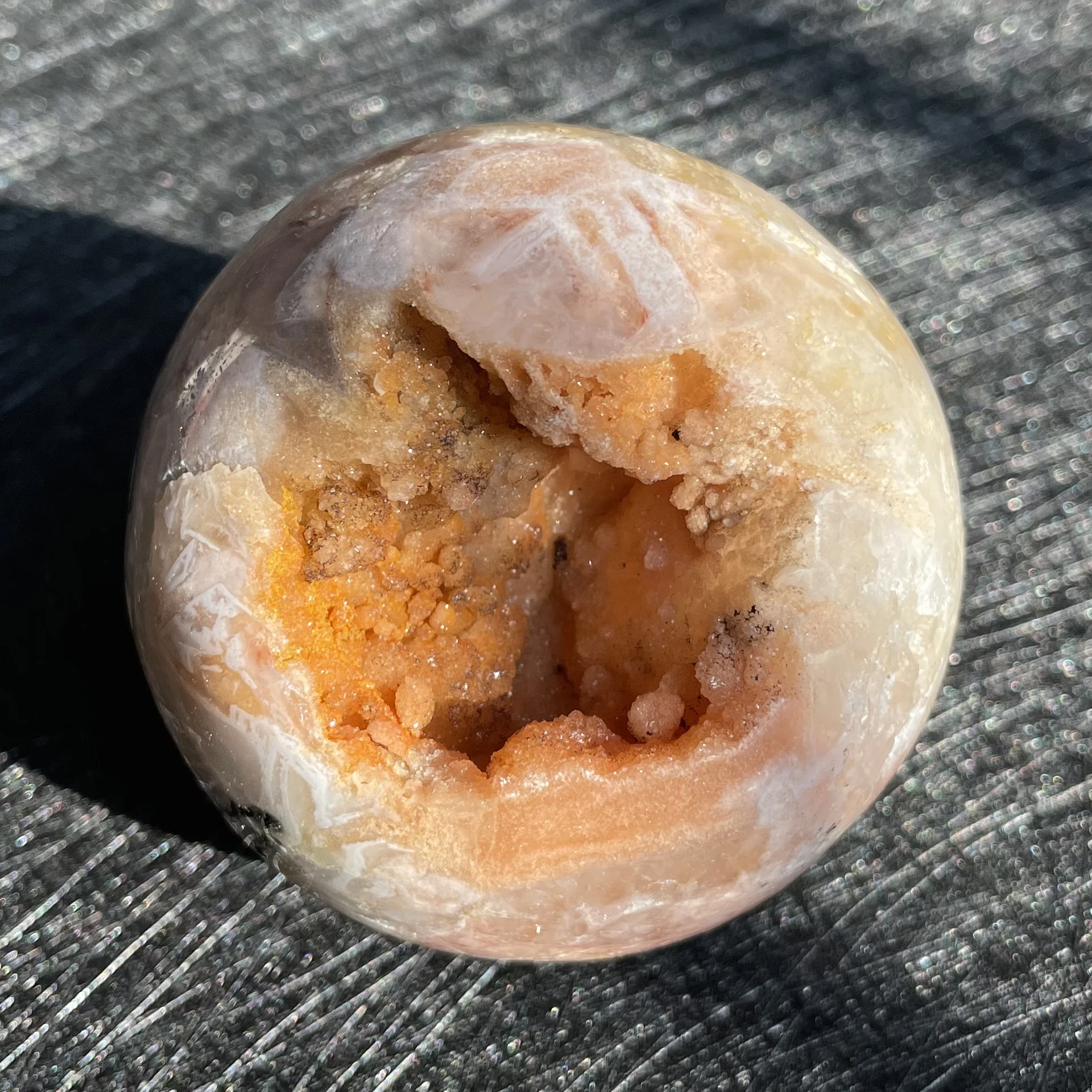 354g Natural Amethyst Cluster Pink Sakura Agate Sphere Open Tooth Ball Decoration Polished Quartz Sphere Reiki Healing