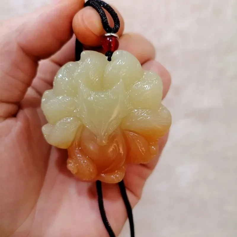 

Natural Beige Hand Carved Nine Tailed Fox Jade Pendant Fashion Boutique Jewelry Men and Women's Fox Necklace Gift Accessories