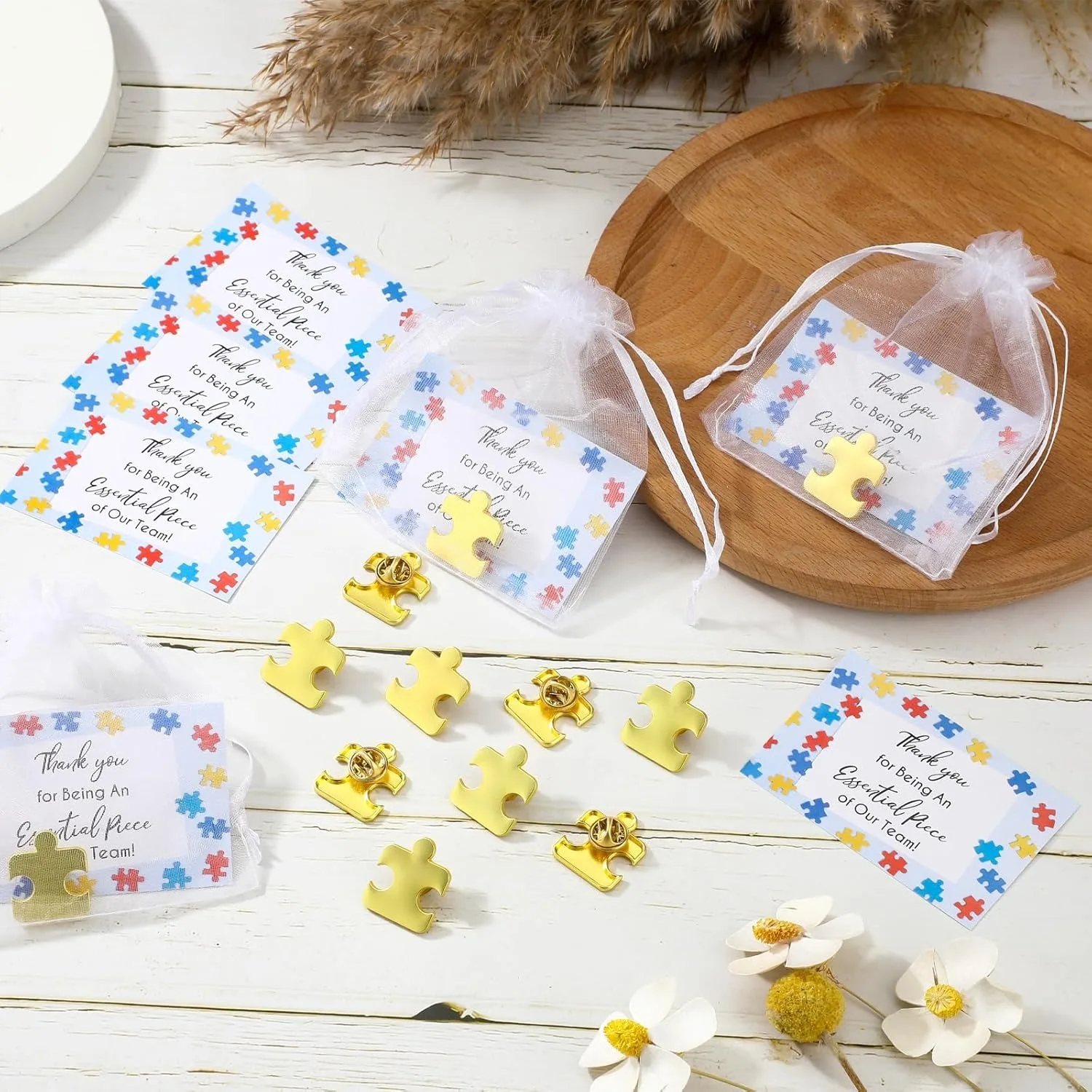 10 مجموعات من هدايا شكر الموظفين الجماعي - دبابيس ألغاز كبيرة مع بطاقات شكر وأكياس شاش مناسبة للهدايا