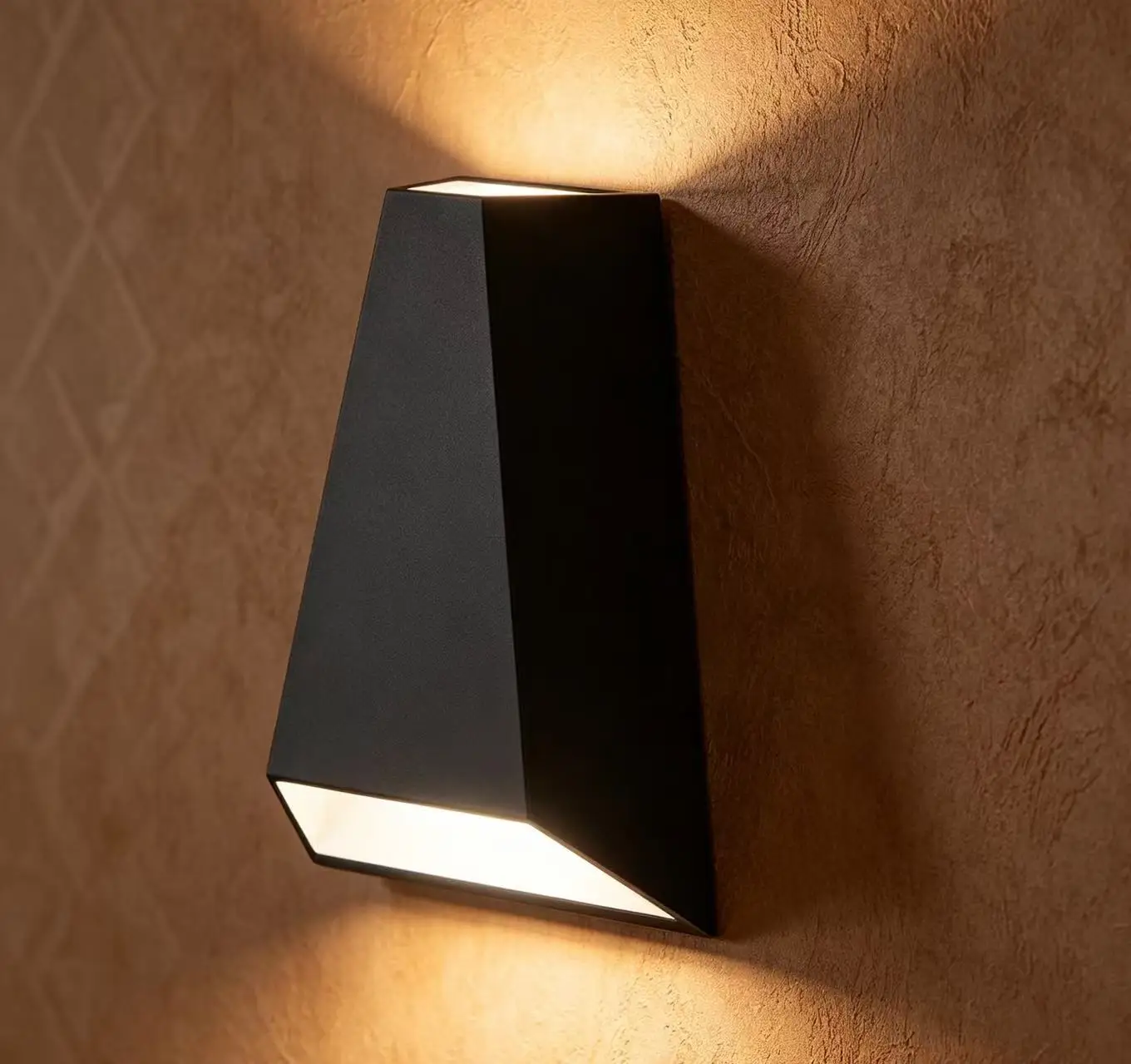 

Modern LED Waterproof Up Down Wall Lamp Outdoor and Indoor Wall Light Courtyard Porch Corridor Bedroom Wall Sconce AC85-265