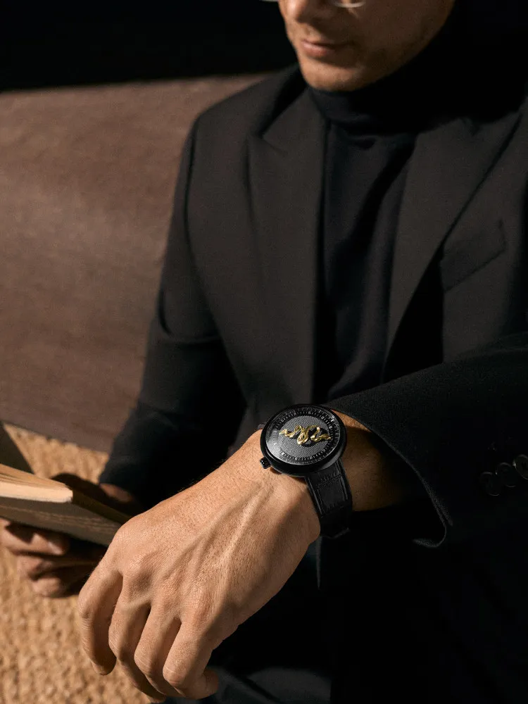 Fashion Trend Zodiac Series Art Wrist Yisi Snake Year Limited Edition 18k Gold High end Business Gift