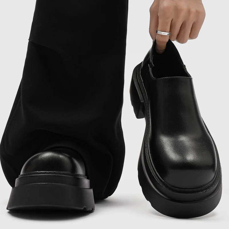 2026 New Men Loafers Black One-piece Business Leather Shoes Trendy Retro Derby Shoes Sizes 38-46