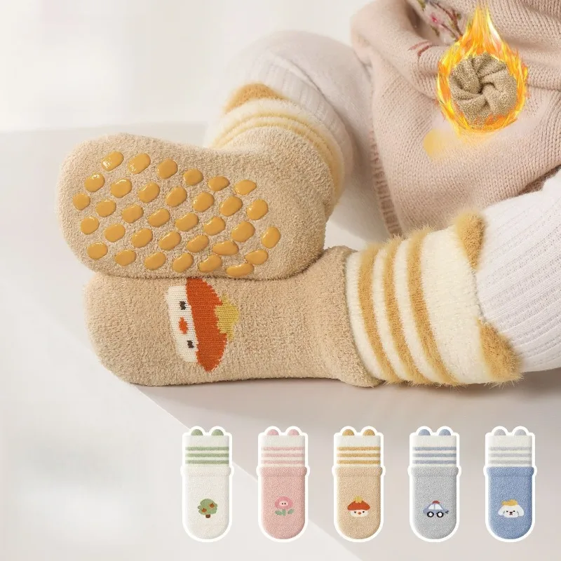 

Уютные флисовые носки-тапочки для младенцев и малышей, утолщенные, с противоскользящей подошвой, с мультяшными рисунками, унисекс, размер 0-12 месяцев