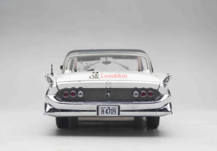 Sunstar 1:18 Car Model For 1958 Lincoln Continental MKIII Close Convertible-Starmist Platinum Edition Alloy 1958 Continental