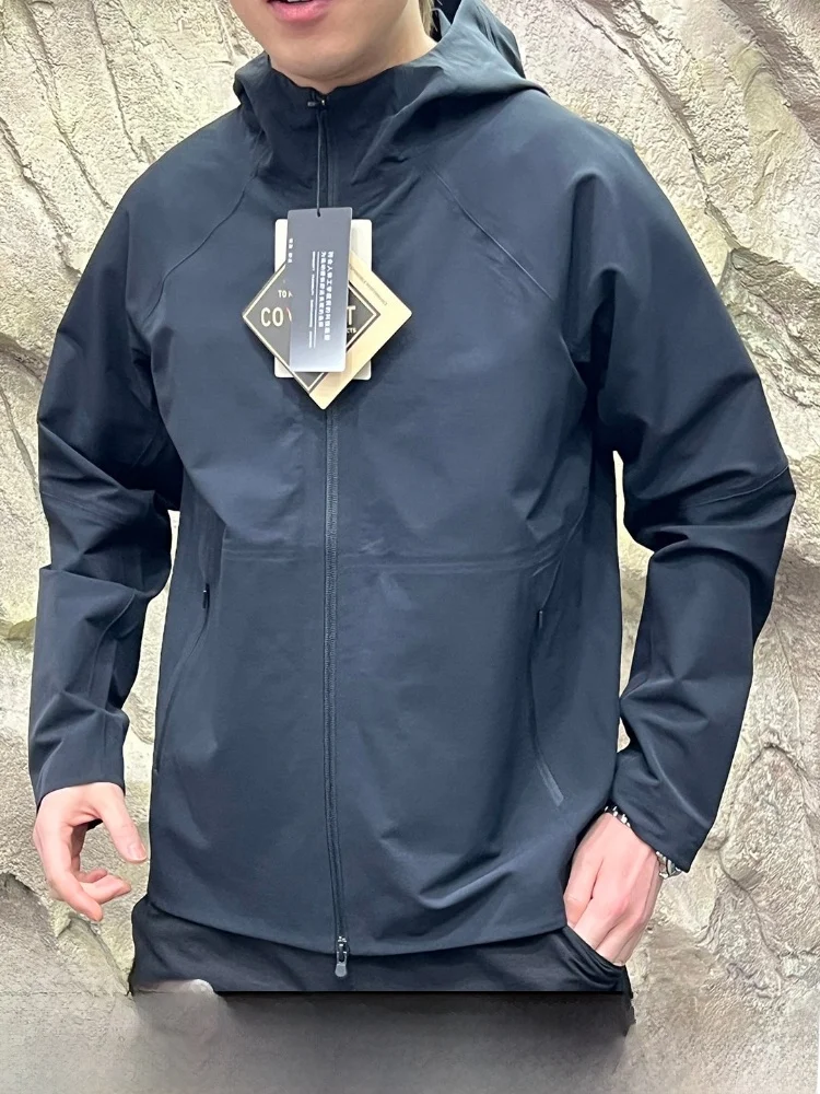 

Lightweight Waterproof Quick Dry Soft Jacket for Men 3D Tailoring Spring Autumn Casual Style Zipper Closure Hooded