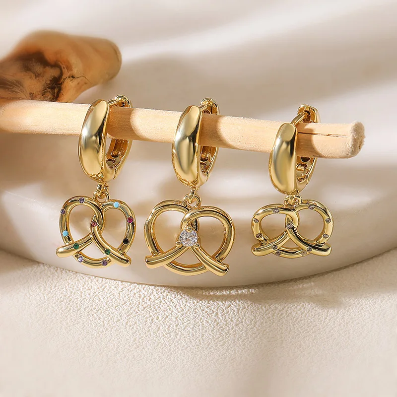 

HECHENG,Sweet and Cute 18K Golden-Plated CZ Cubic Zircon Ribbon Heart Earrings Women's Romantic Jewellery 1 Pair
