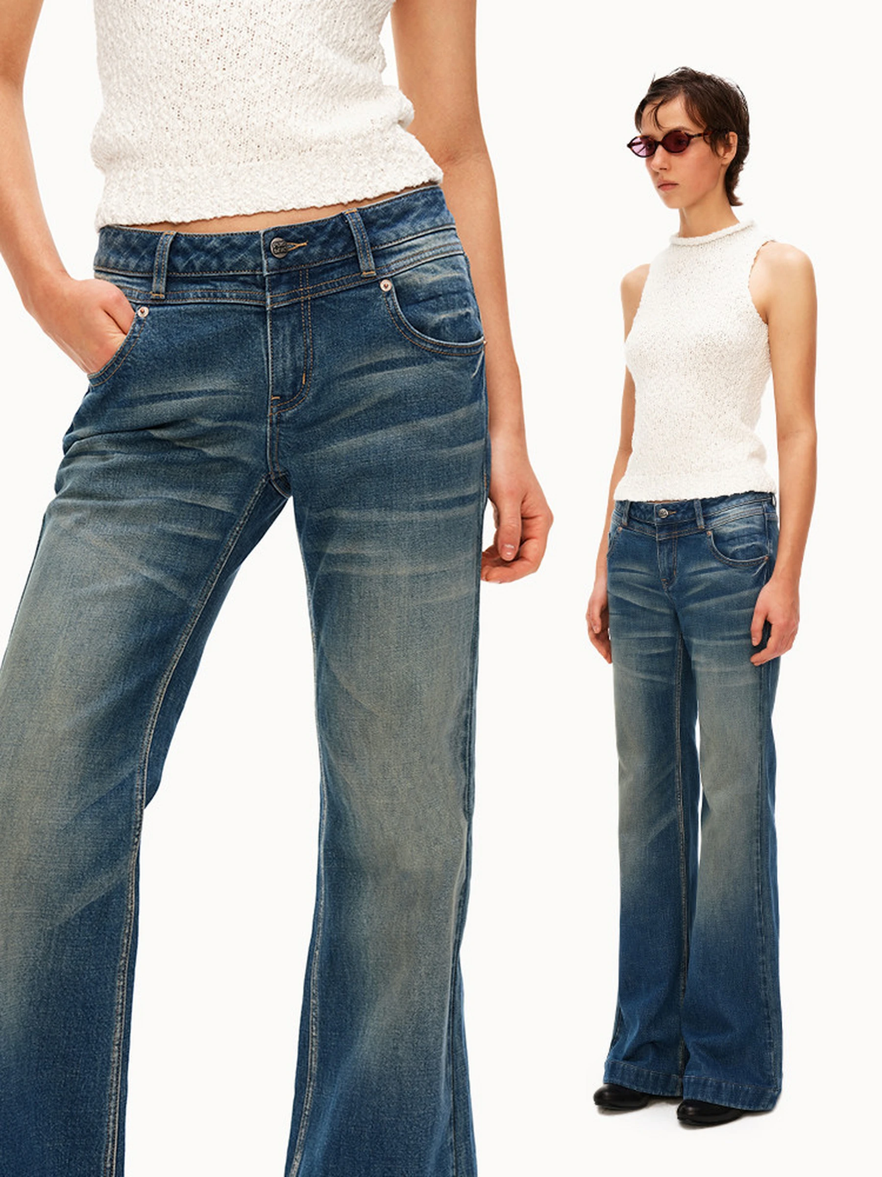 

Low Waist Vintage Washed Bell Bottom Jeans Whisker Pattern Pure Cotton Denim Long Trousers for Women Spring Season