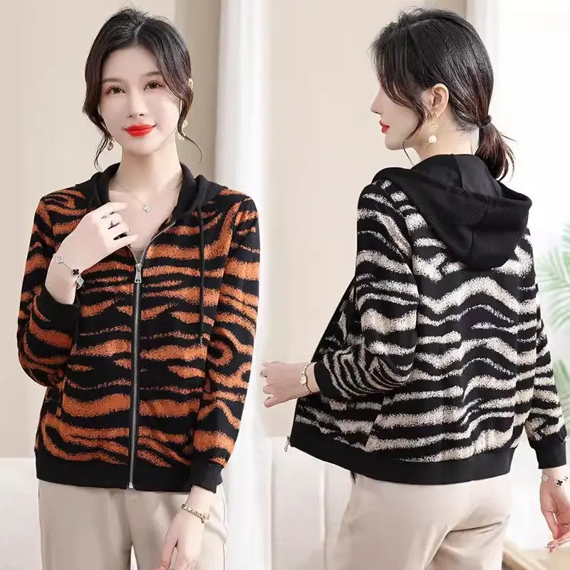 Middle Aged Mother Jacket Stylish And Casual Short Hoodie Woman 2024 Spring And Autumn Coat Loose Top Z4725