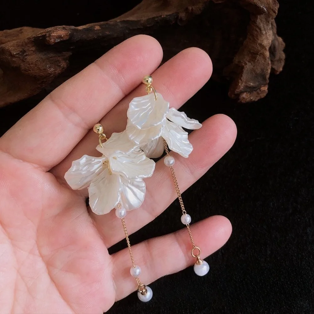 Exquisite Temperament Eternal Flower White Petals Pearl Long Tassels Dangle Earrings for Women Bride Wedding Charm Jewelry Gifts view 6