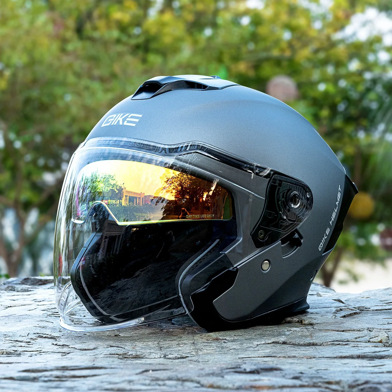 

New Spot Wholesale Motorcycle Helmet Men's Four-quarter-three Helmet Winter Warm Four-season Universal 3/4