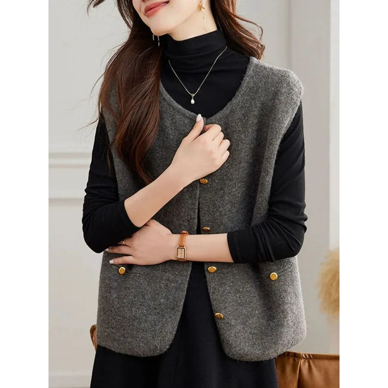 봄 신상 민소매 작은 골드 버클 니트 베스트 자켓 루즈핏 다용도 패셔너블 두꺼운 탑