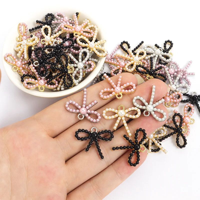 Lote de 100 unidades de dijes colgantes con lazo, perlas de imitación, 22,9x19,3mm, aptos para pulsera, collar, llavero, fabricación de joyas