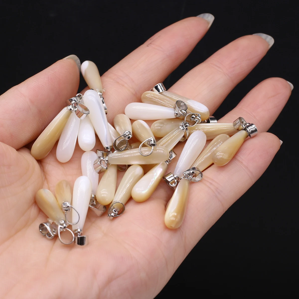 10pc/lot Natural Freshwater Shells Pendant Drop White Yellow Shell Charms For Jewelry Making DIY Necklaces Accessories Exquisite