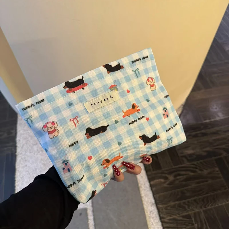

Kawaii клетчатая косметичка для щенков, дорожная косметичка для туалетных принадлежностей, органайзер для макияжа, легкая сумка для хранения большой емкости