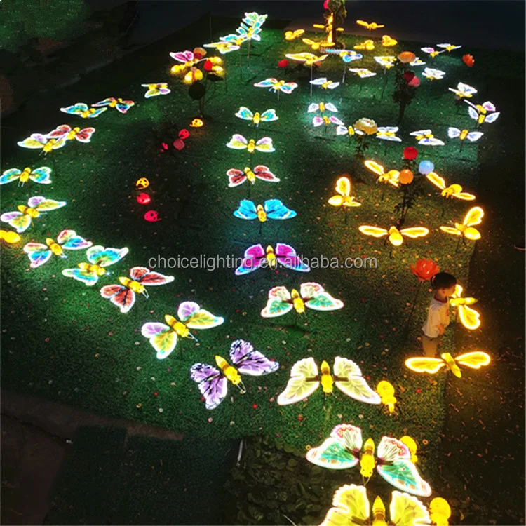 Luci con motivo artificiale a farfalla a LED animate dal design 3D