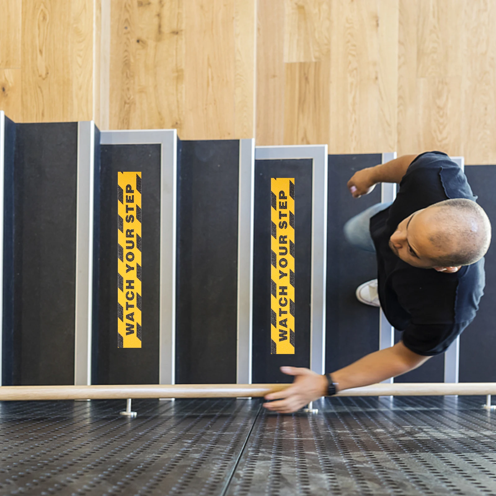 1 لفة شريط مضاد للانزلاق شاهد خطوتك ملصق تحذير الأرضية لاصق غير قابل للانزلاق لعلامة تحذير أرضية السلالم والممرات