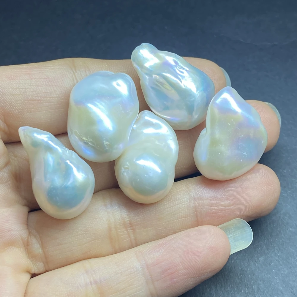 

Natural Freshwater Strong Light Naked 25mm Height Large Size Baroque Pearl for Jewelry