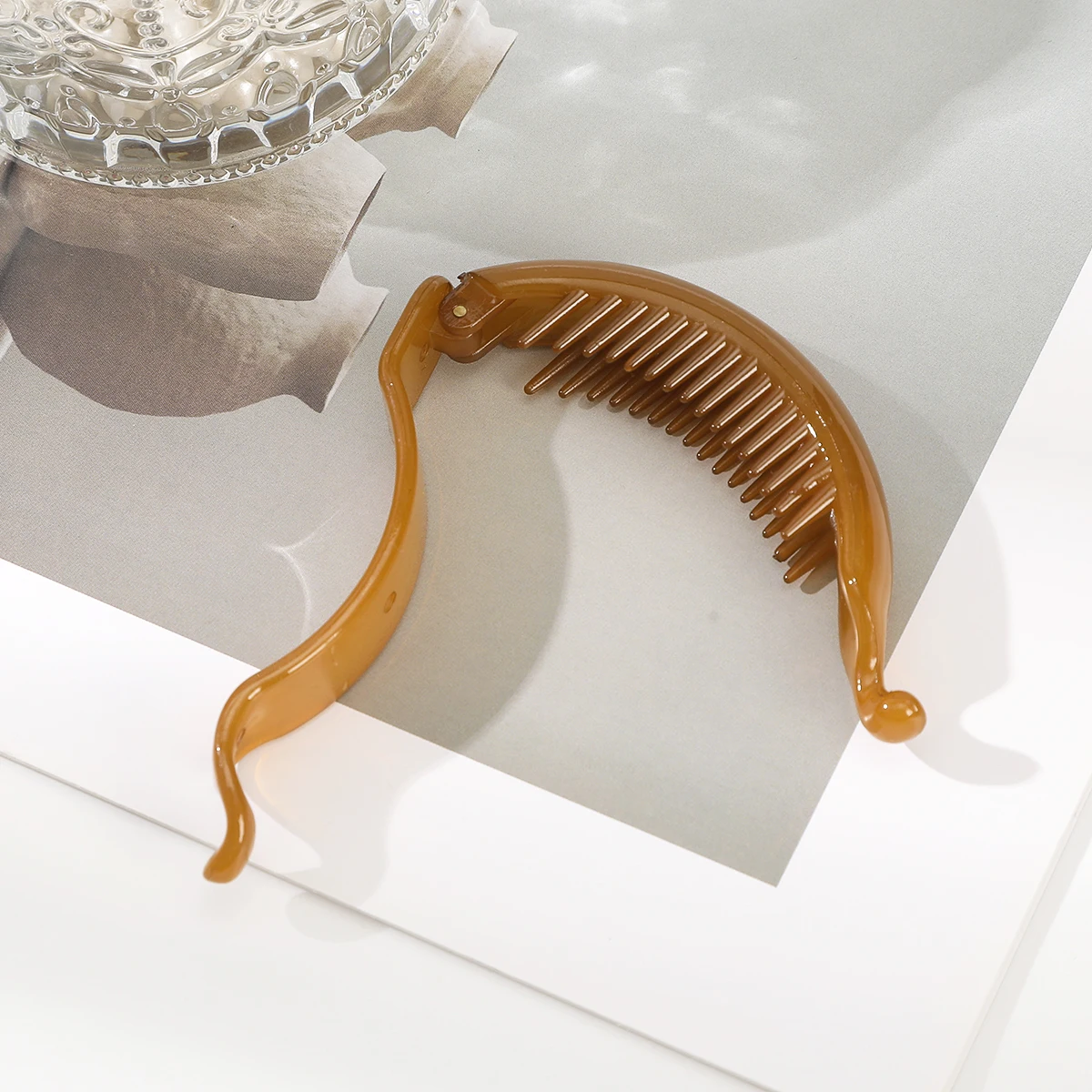 Jelly Color Banana Clip Hair Claw Ponytail Buckle Ponytail Holders Hairpins Barrettes Women Girls Barrettes Hair Accessories