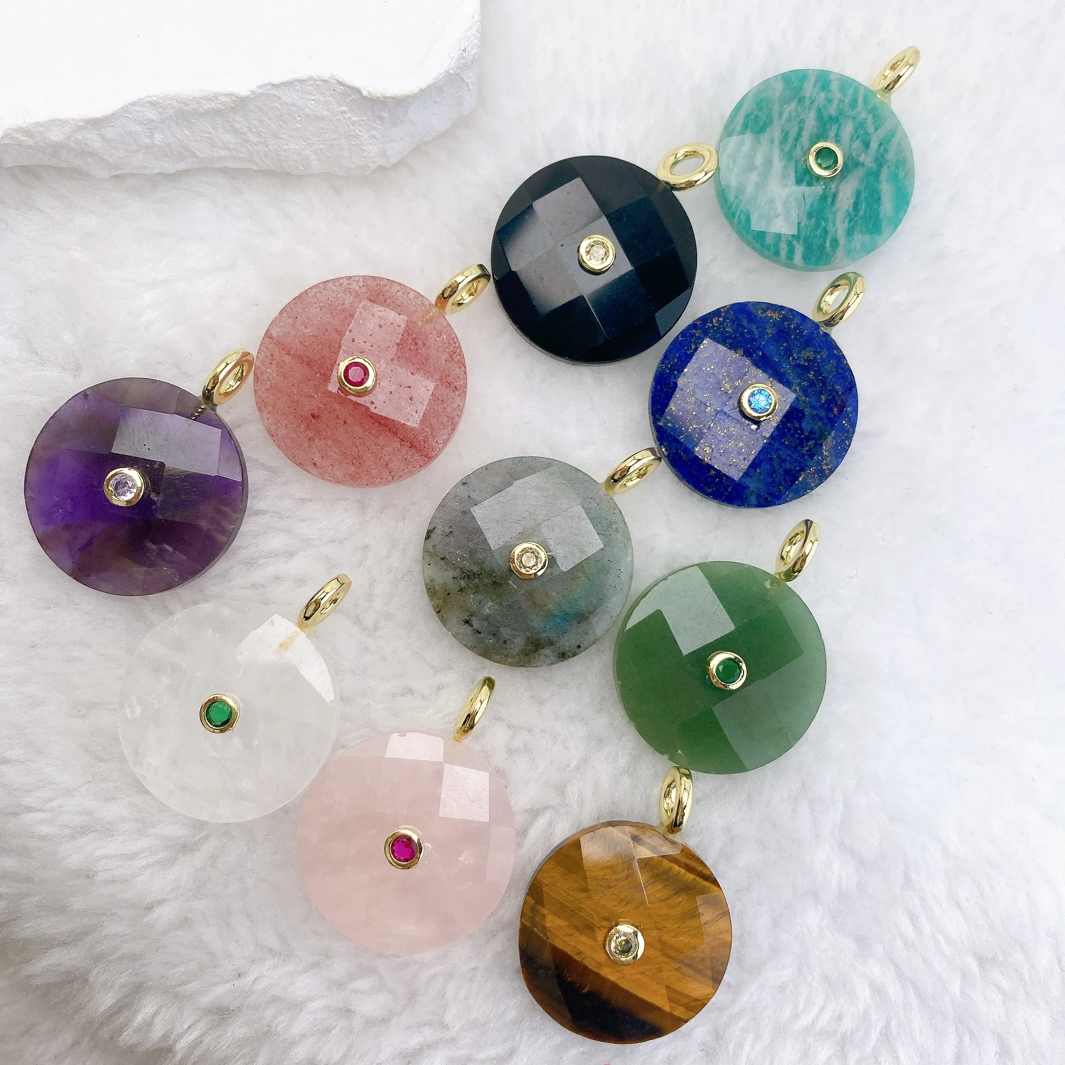 

Hot Selling Gold Plated DIY Jewelry Accessories Natural Stone Coin Round Pendant Necklace