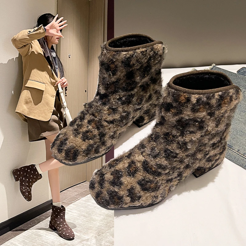 

Thick-soled Square Heel with Fleece, Warm, Fashionable, Versatile, Comfortable, Anti-slip and Breathable Women's Ankle Boots
