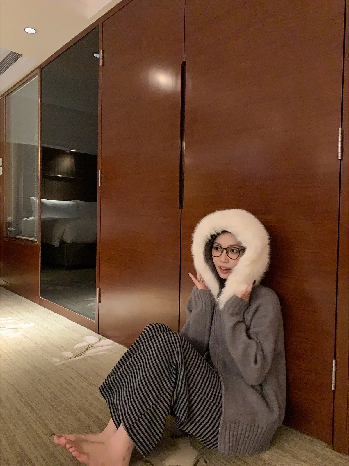 

FANCHOU ey Zipper Jaet with Large Fur Collar Invisible ket New Autumn Winter Thiened Women's Casual Sle Coat