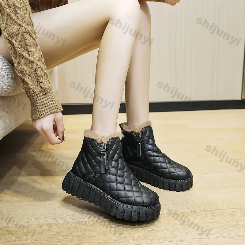 Women's Boots 2024 Winter Plush Cotton Boots Warm Platform Comfort Cold Proof Shoes Zipper Height Increase Anti Slip Snow Boots