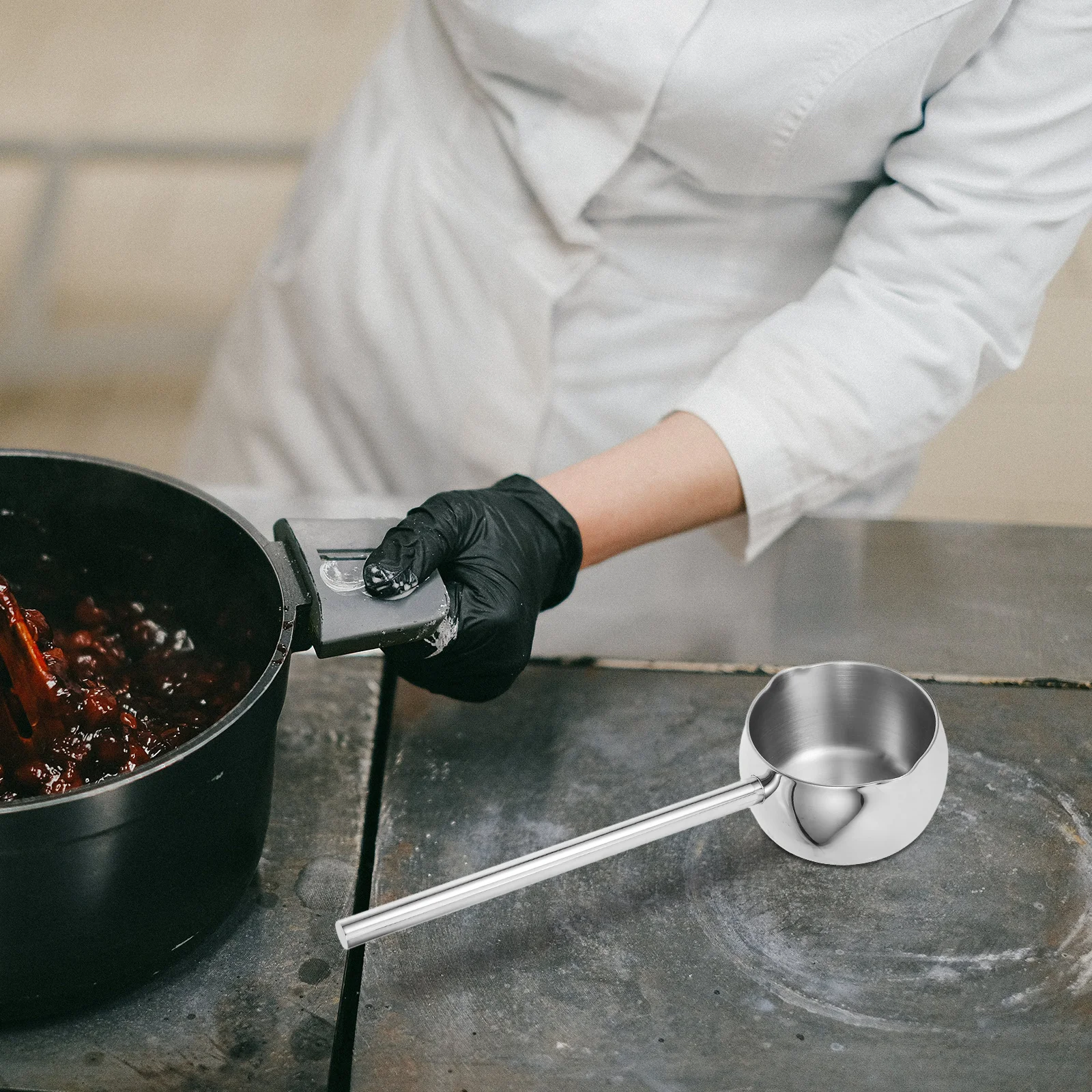 

Oil Pouring Pot 300Ml Stainless Steel Hot Oil Ladle Small Melting Pot For Butter Caramel Wax Dual Spout Saucepan Smooth Bottom