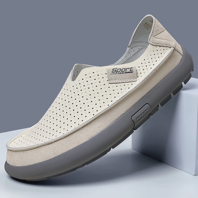 

Classic Solid Color Men Sneakers Simple Design Breathable Material Soft Cushion for Daily Leisure and Light Outdoor Sports