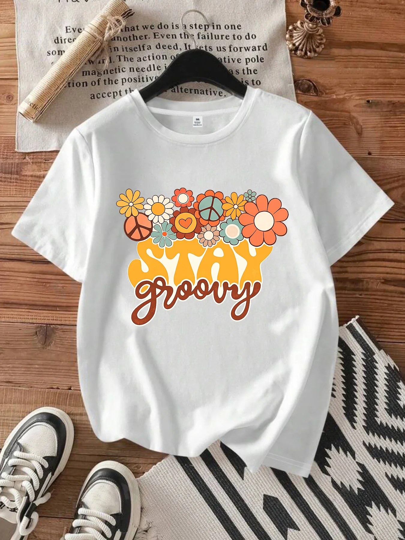 

【WDS0081】Женская футболка больших размеров с круглым вырезом, короткими рукавами, эластичными полурукавами и модными принтами.