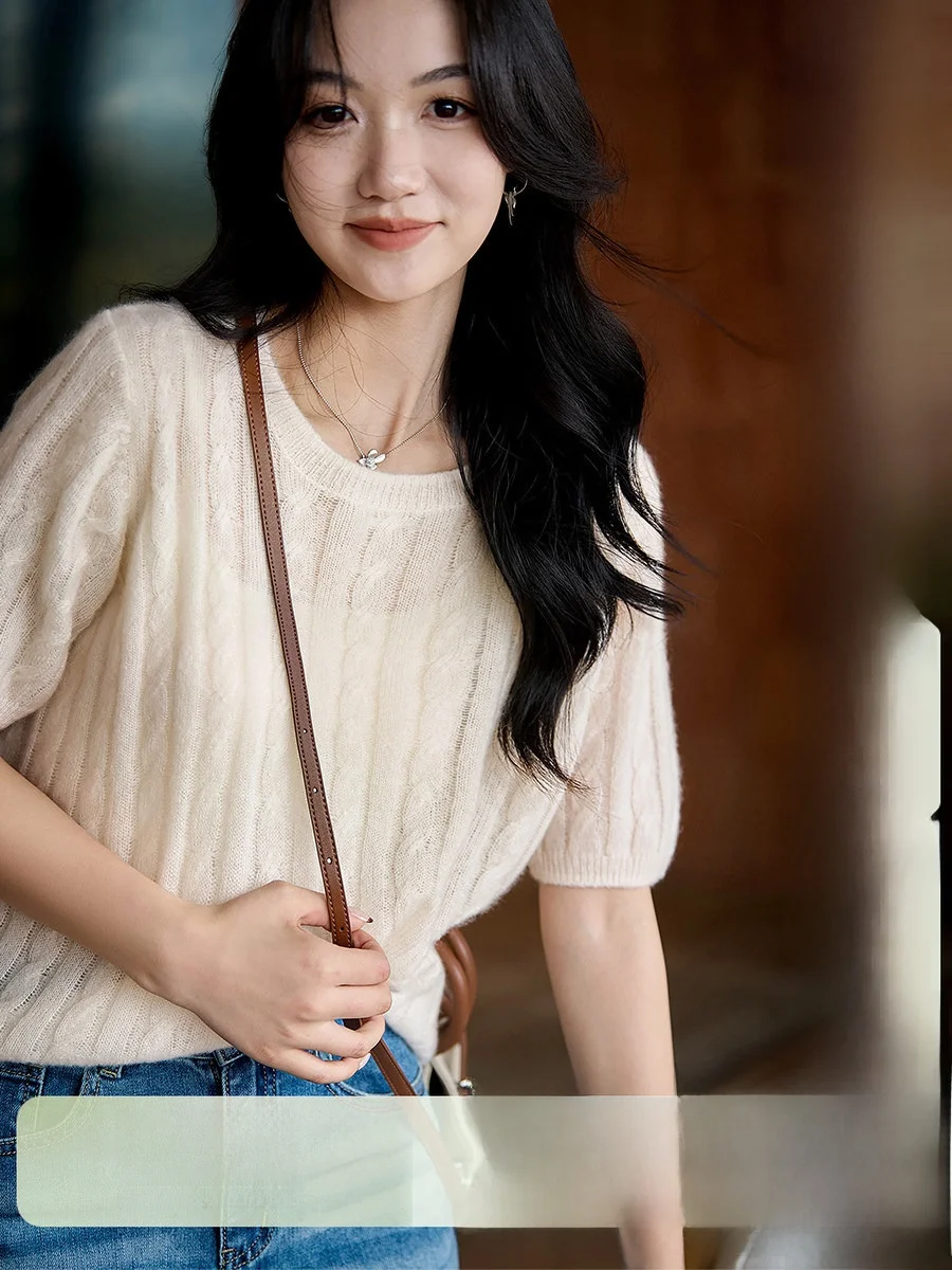 

Вязаный свитер-футболка Cloud Sweater для повседневной носки, комфортный, дышащий, из мягкой вельветовой ткани, с круглым вырезом.