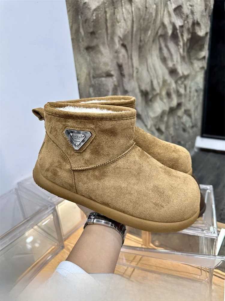 

High Quality Thickened Leather Fur Integrated Anti-Slip Warm Fleece Lined Short Men's Snow Boots Casual Style Winter Shoes