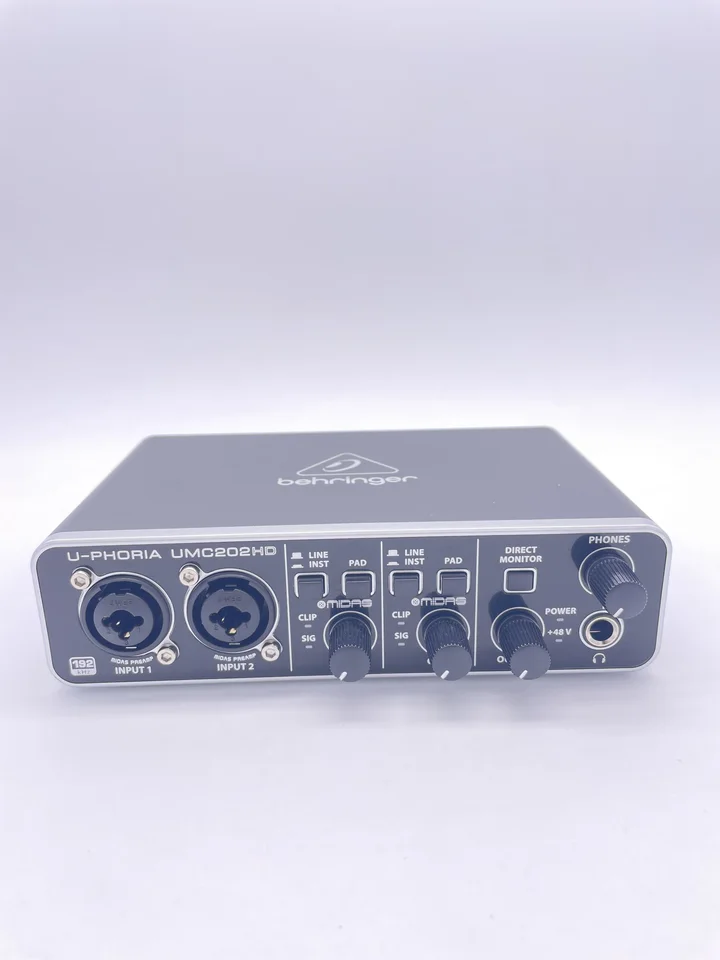 Original BEHRINGER UMC202HD Audio Interface Microphone Headphone