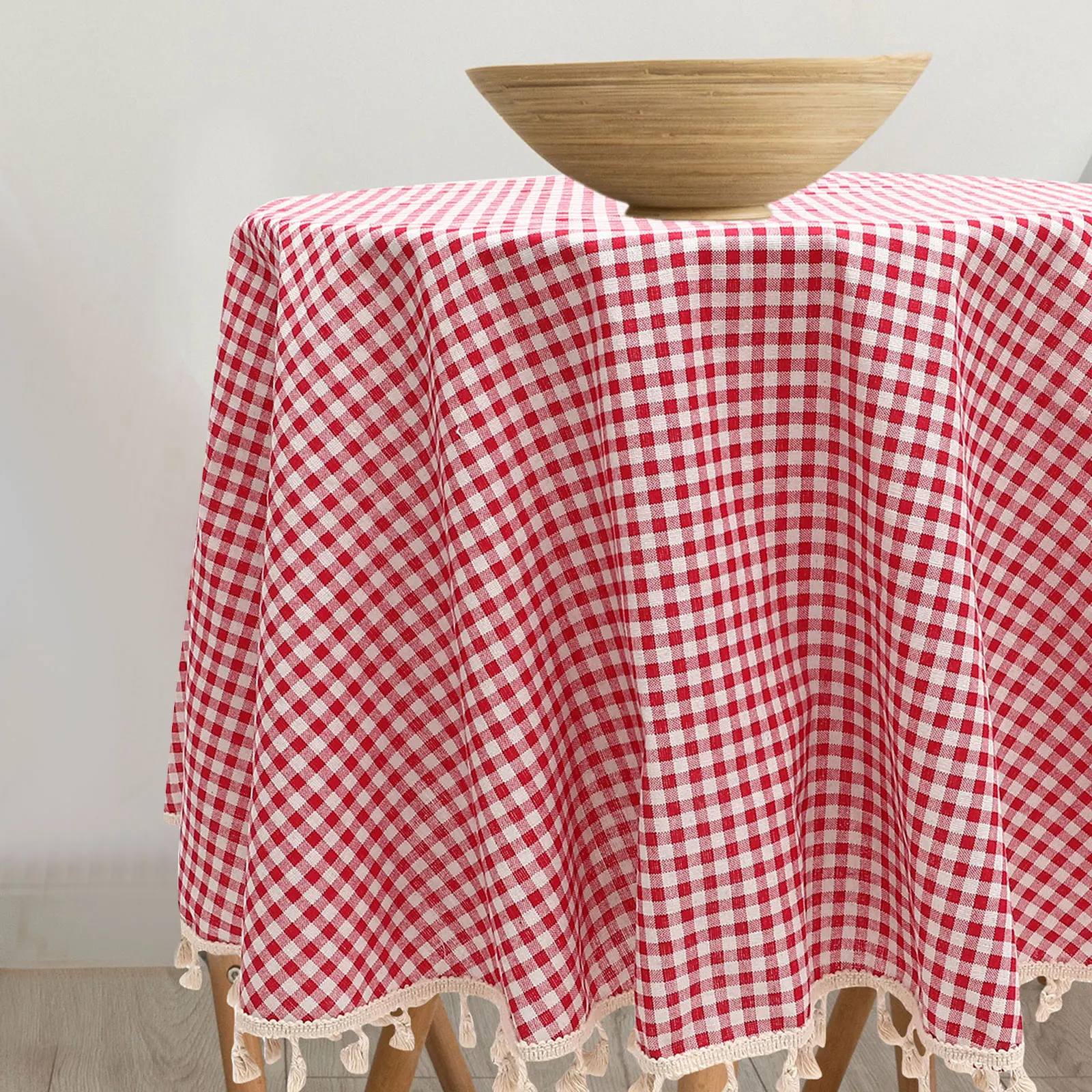 

Round Checkered Decorative Tablecloth Tassel Dining Table Cover Chic Table Protection for Home Outdoor Party Use