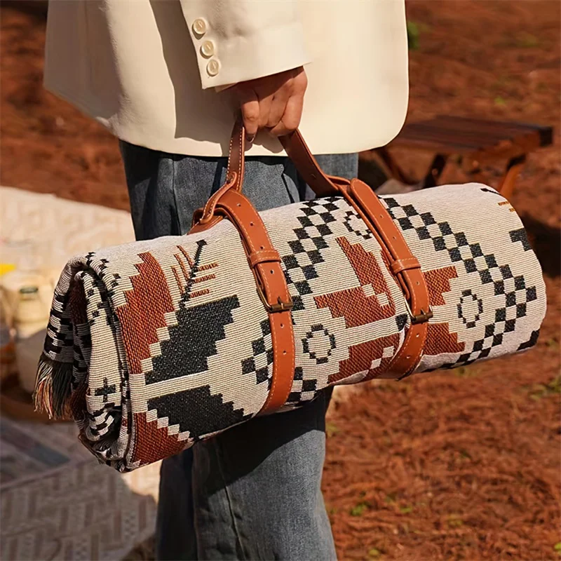 New Design1Pcs Adjustable Pu Leather Blanket Carrying Strap Belt With Handle For Picnic Travel To Carry Yoga Mat Bun Hot Sale