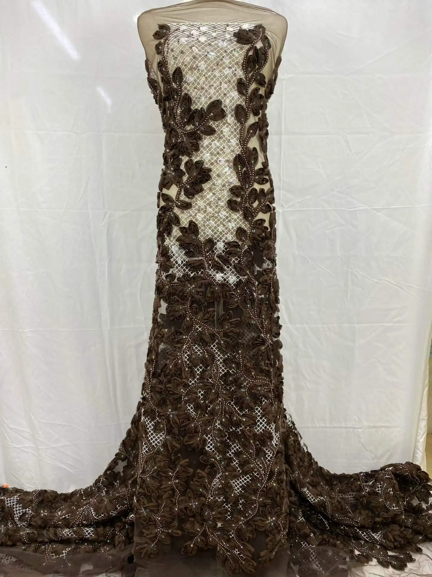 

Высококачественная модная французская сетчатая ткань с вышивкой пайетками, африканское кружево, роскошные нигерийские бусины, тюлевая кружевная ткань для свадебных платьев и вечеринок