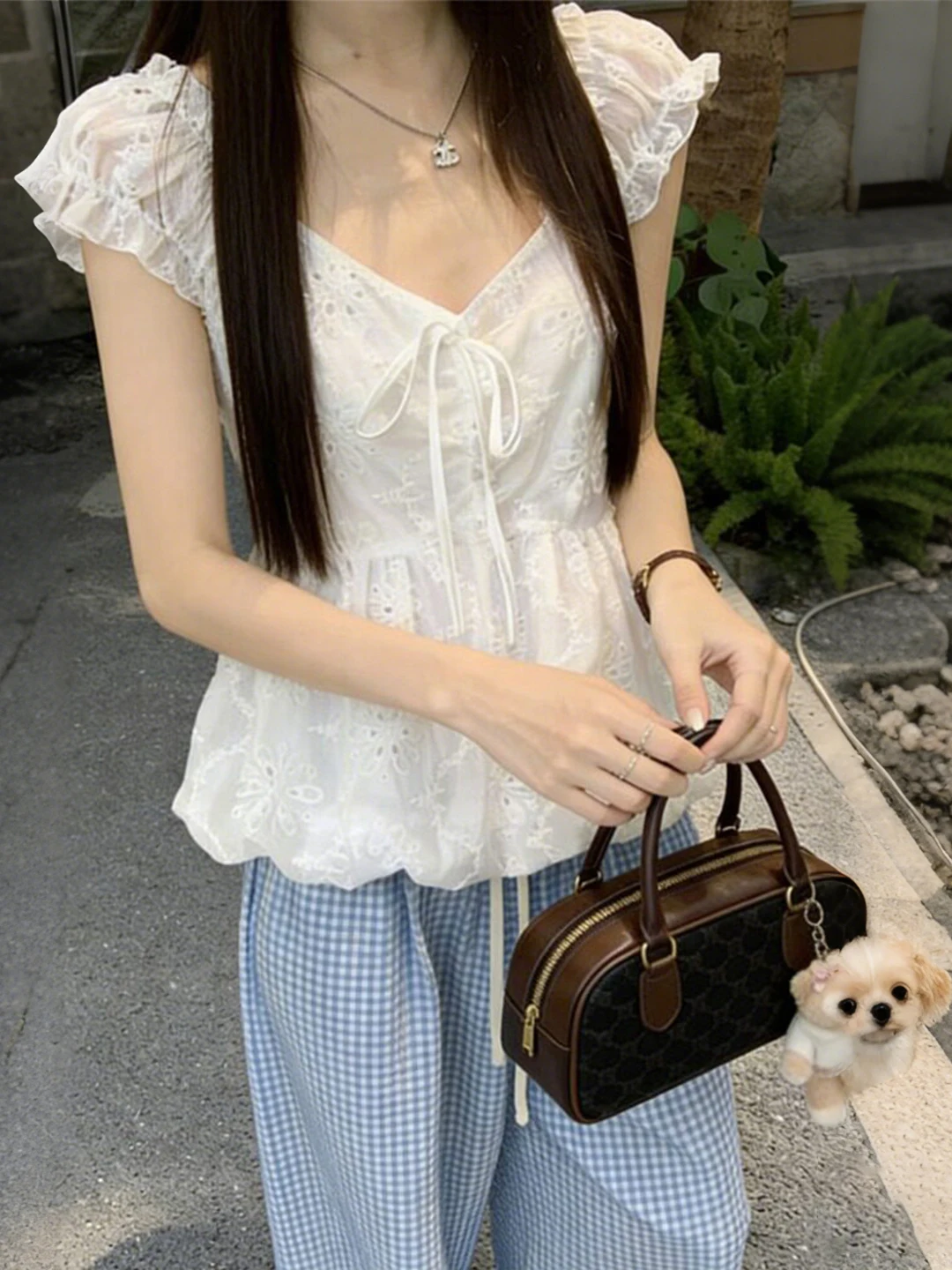 

Pleasant V-neck Bow Tie Short Sleeve Bubble Sleeve Shirt for Women Beautiful Elegant Summer Top Fashion Design 2026