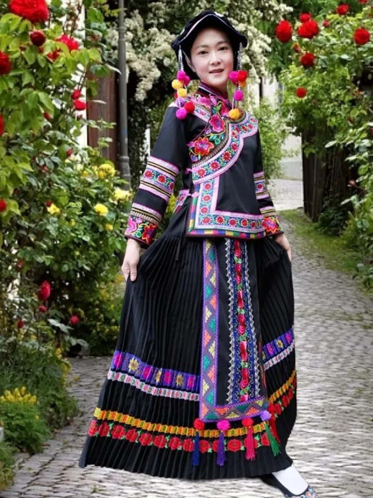 

Ethnic Women's Embroidered Skirt Set PuyuZhang Minori Sle Faionable Nylon Skirts for 8-25Years Old Women