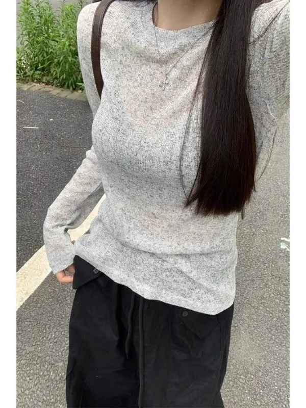 Gray Long Sleeve T-Shirt Women's Loose Fit round Neck Base Shirt Versatile High-End Feeling Spring 2026 New Style Simple Design